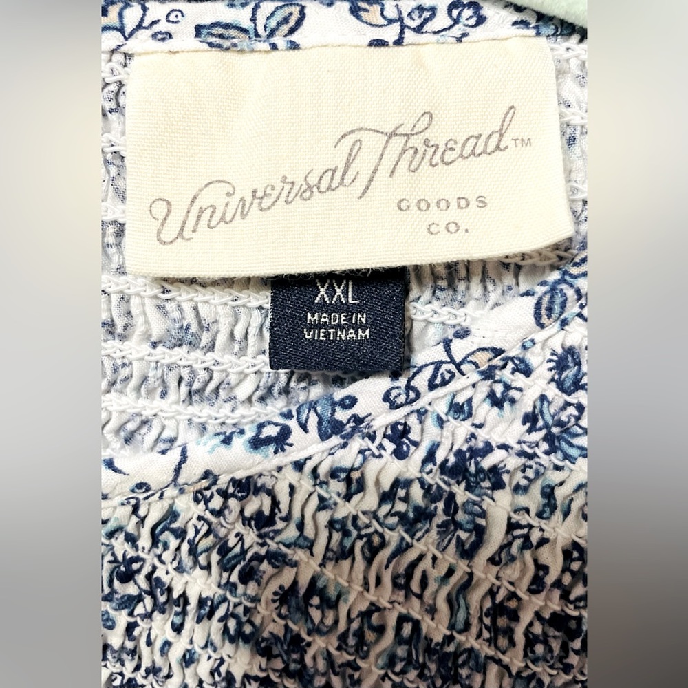 Universal Thread Top - Picture 3 of 3